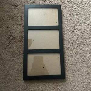 Black photo frame 3 4x6